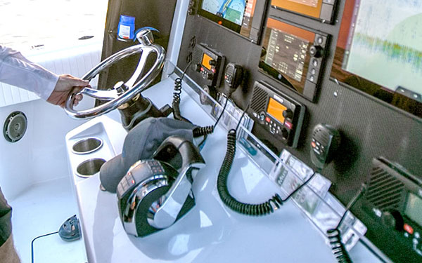 Råd om installation af VHF-marineradiosystemer